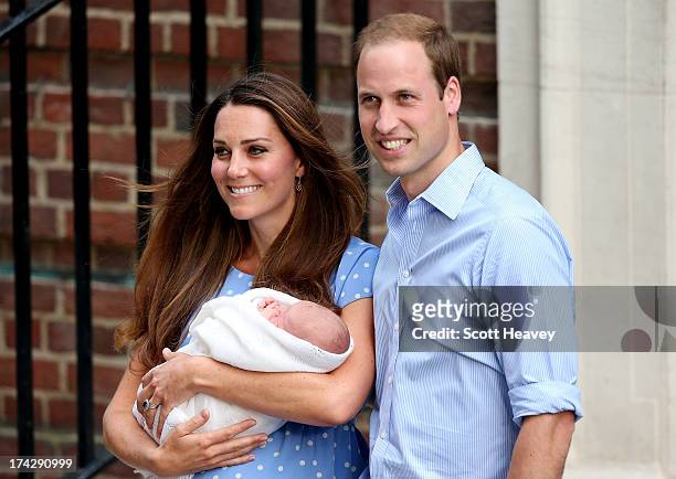 Prince William, Duke of Cambridge and Catherine, Duchess of Cambridge, depart The Lindo Wing with their newborn son at St Mary's Hospital on July 23,...