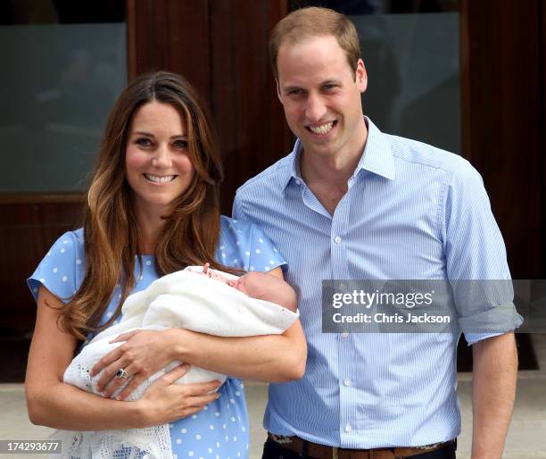 Prince William, Duke of Cambridge and Catherine, Duchess of Cambridge, depart The Lindo Wing with their newborn son at St Mary's Hospital on July 23,...