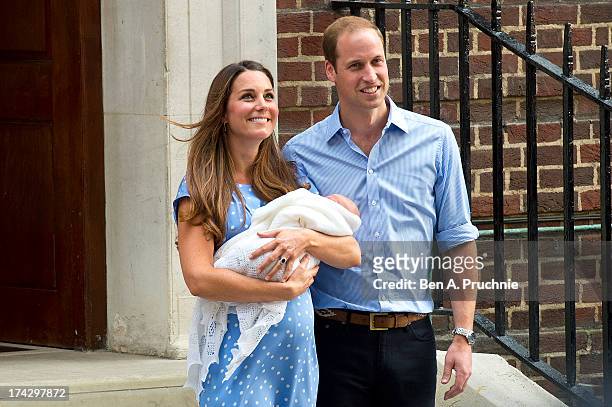 Catherine, Duchess of Cambridge and Prince William, Duke of Cambridge depart The Lindo Wing with their newborn son at St Mary's Hospital on July 23,...