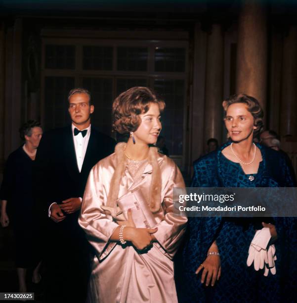 Italian actor Enzo Cerusico in a scene from the movie Anche se volessi lavorare, che faccio?: he stands on a flight of steps and gazes into distance,...