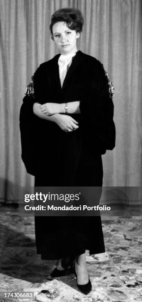 Letizia De Martino Ferone, the first Italian female judge, wearing the robe that the Bar Council gave her. 1964.