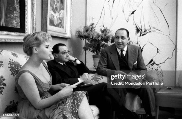 The Italian actress Marisa Allasio, the psychoanalyst Emilio Servadio and the journalist and tv presenter Giorgio Vecchietti are seated in the...