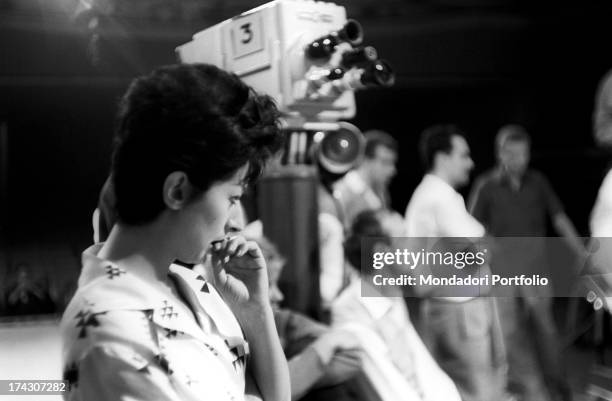 Marisa Del Frate, the Italian actress and singer, observes the rehearsal of the transmission L'amico del giaguaro together with the rest of the crew;...