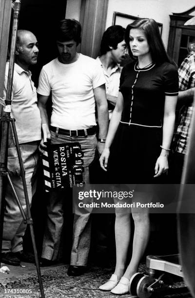 Swedish actress Ewa Aulin concentrating before they start to shoot the film Rosina Fumo viene in città per farsi il corredo. Rome, 1972.