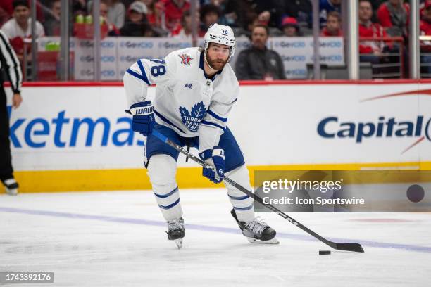 Toronto Maple Leafs defenseman TJ Brodie looks to pass the puke during the game between the Toronto Maple Leafs and the Washington Capitals on...