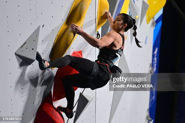 62,600 Rock Climbing Stock Photos, High-Res Pictures, and Images - Getty  Images
