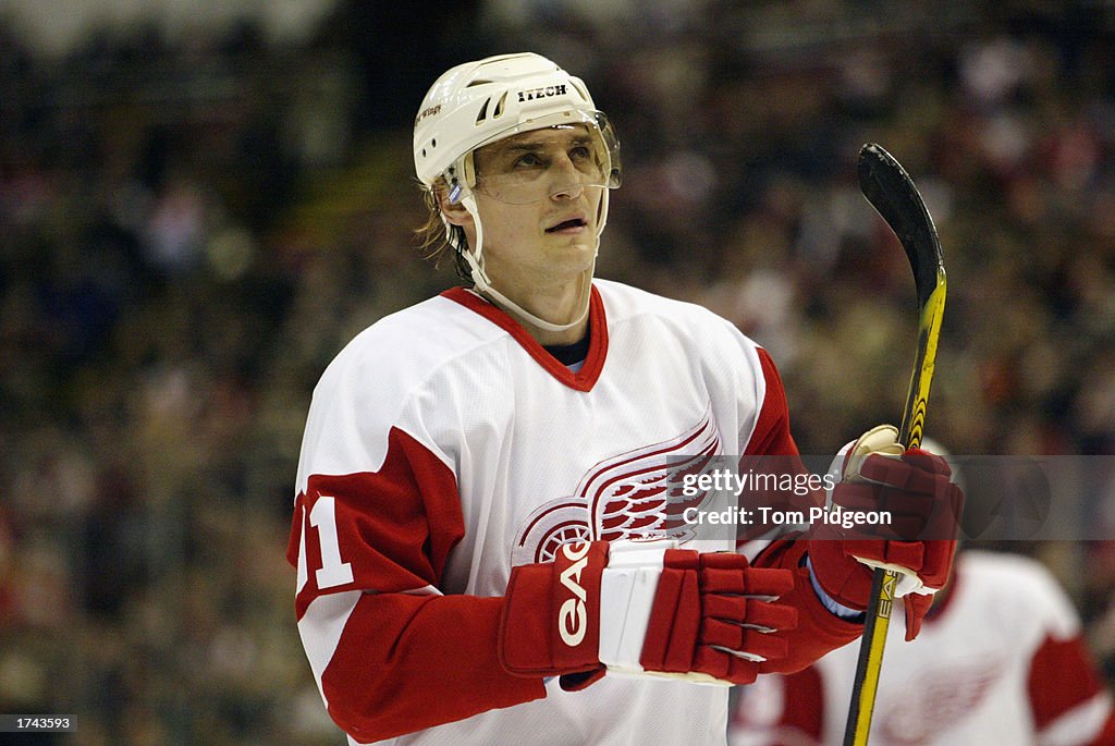 Fedorov looks up