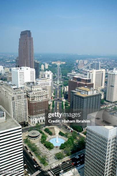 aerial view of downtown philadelphia - john f kennedy plaza philadelphia stock pictures, royalty-free photos & images