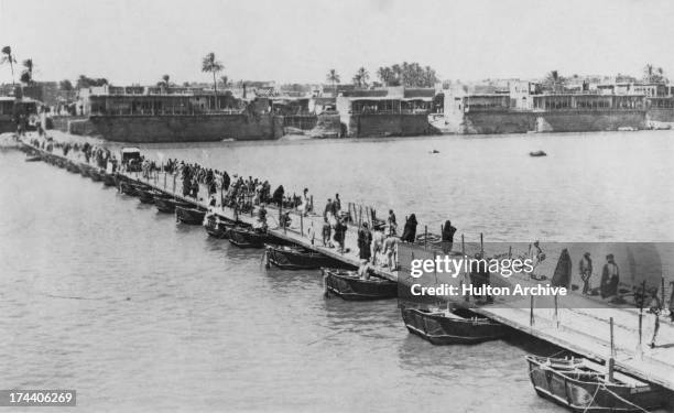 Kotah Bridge across the Tigris River, Baghdad, Iraq, circa 1918.