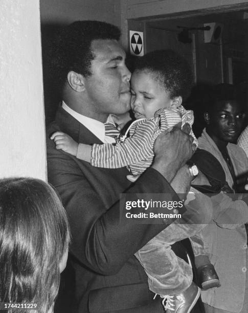 33 Muhammad Ali Jr Son Of Muhammad Ali Stock Photos, High-Res Pictures ...