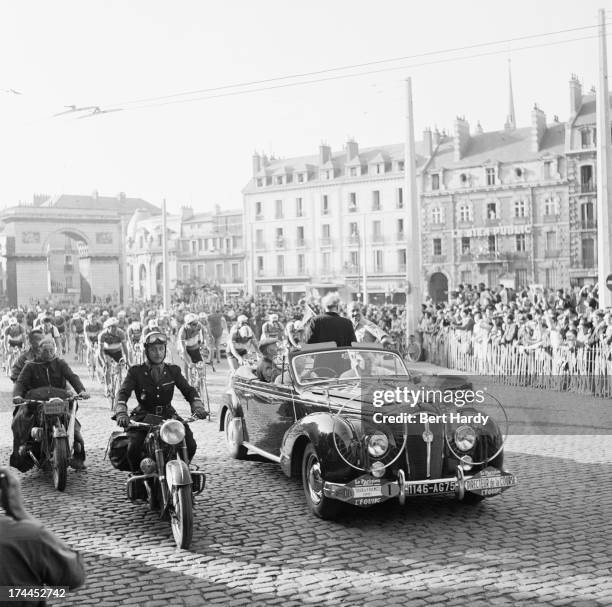 MIROIR SPRINT #621 1957 Cyclisme Paris-Roubaix De Bruyne MIROIR SPRINT #621 1957 Cyclisme Paris-Roubaix De Bruyne