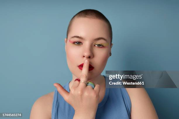 The Rude Finger 5,225 Middle Finger Stock Photos, High-Res Pictures, and Images - Getty ...