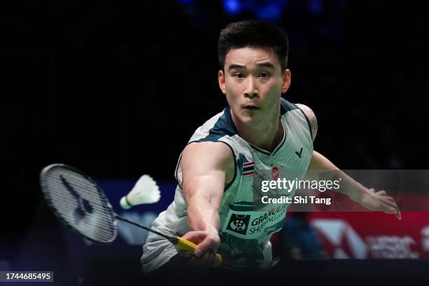 Kantaphon Wangcharoen of Thailand competes in the Men's Singles Second Round match against Shi Yuqi of China during day three of the Denmark Open at...