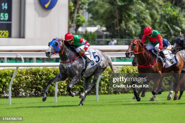 Jockey Hugh Bowman riding Chiu Chow Brother wins the Race 4 So Kon Po Handicap at Sha Tin Racecourse on September 17, 2023 in Hong Kong.