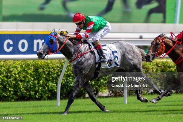 Jockey Hugh Bowman riding Chiu Chow Brother wins the Race 4 So Kon Po Handicap at Sha Tin Racecourse on September 17, 2023 in Hong Kong.