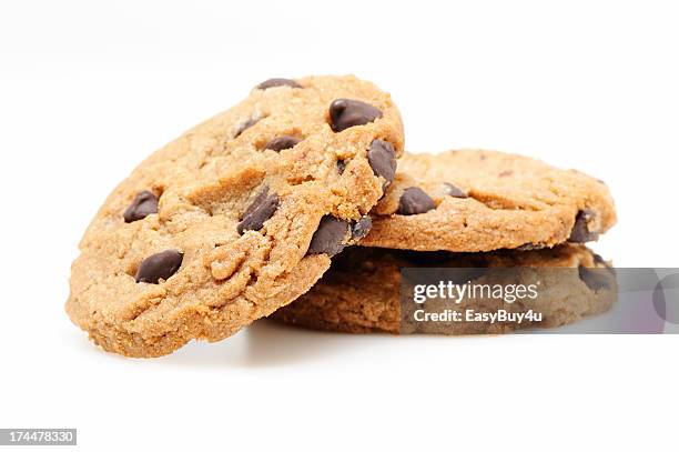 scaglie di cioccolato biscotti - biscotto secco foto e immagini stock