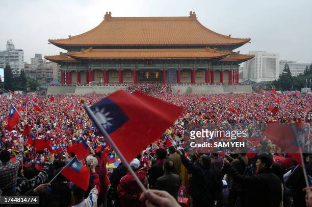 General view showing the supporters of Lien Chan, Chairman of the main opposition Kuomintang gathering at Chiang Kai-shek Memorial Hall during a...