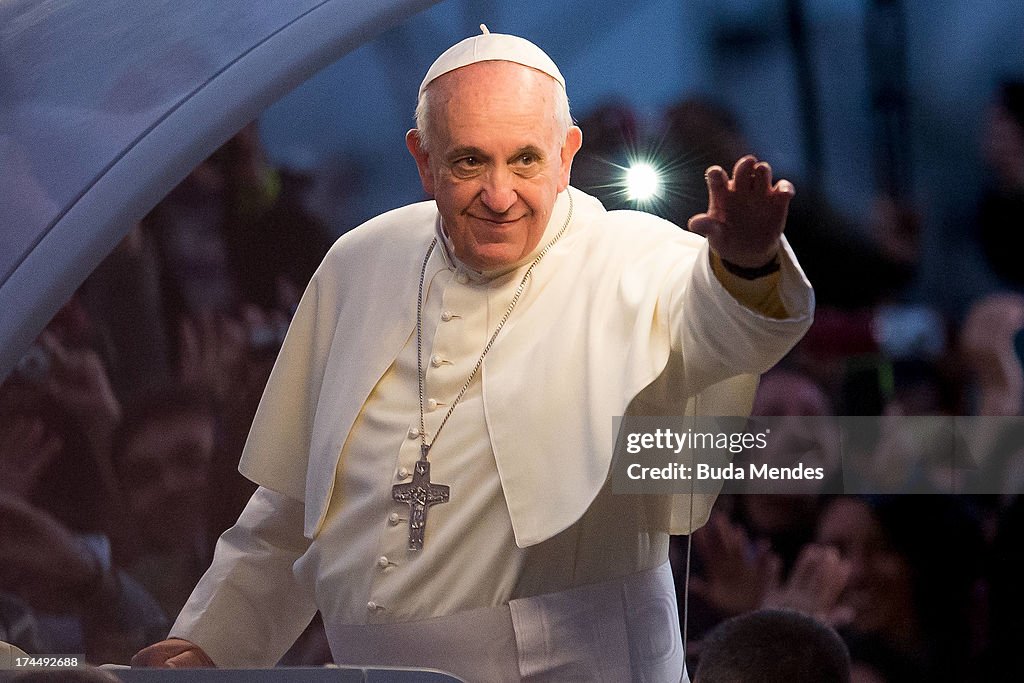 Pope Francis Leads Way Of The Cross On Rio's Copacabana Beach