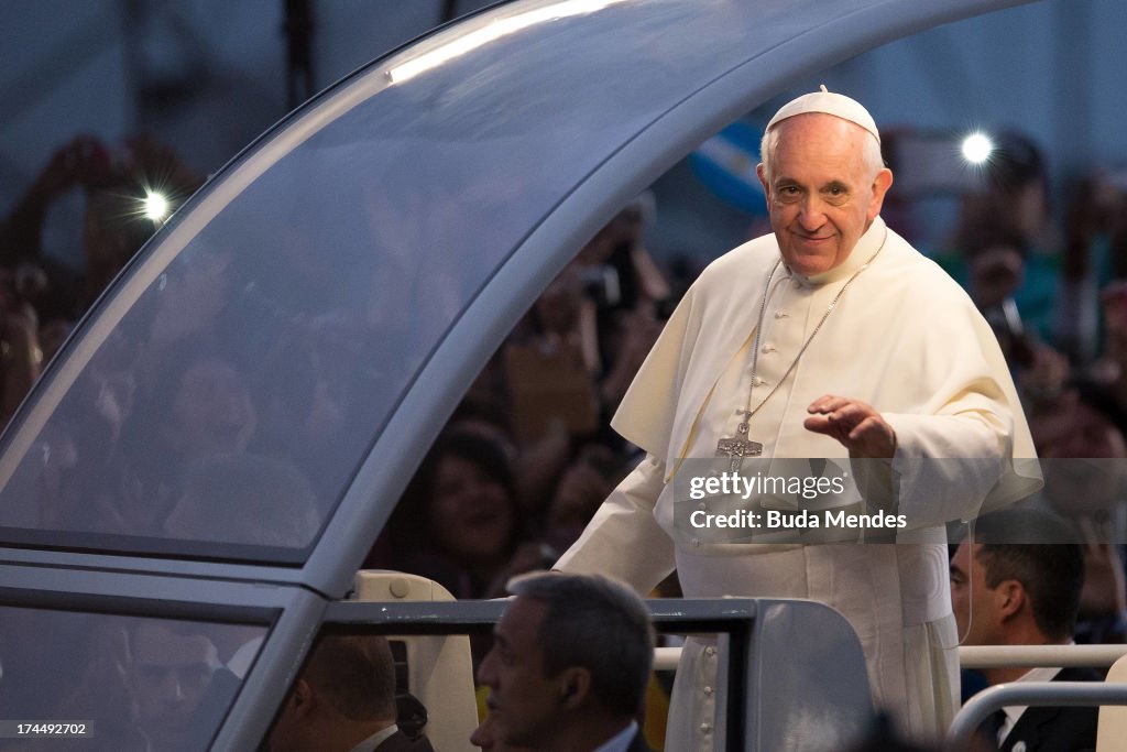 Pope Francis Leads Way Of The Cross On Rio's Copacabana Beach