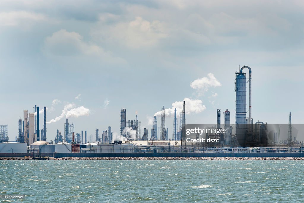 Petro chemical oil processing refinery plant, Texas City industrial skyline