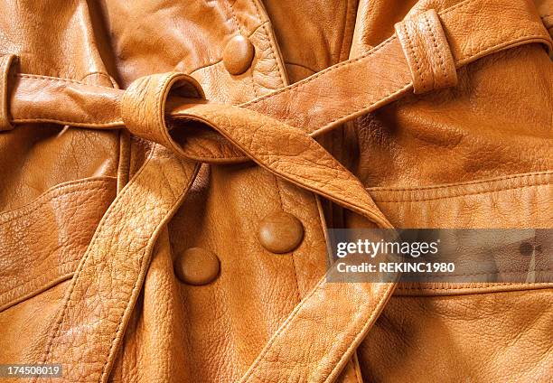 manteau en cuir beige détail - manteau long photos et images de collection