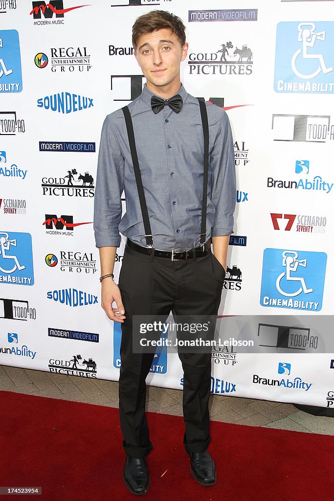 Actor Jordan Fry attends the "Cinemability" Los Premiere Fotografía de noticias - Getty Images