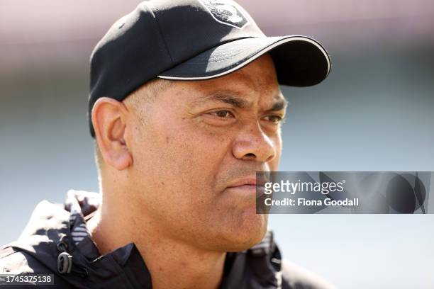 Kiwi Ferns coach Ricky Henry during a New Zealand Kiwis league training session at The Trusts Arena on October 16, 2023 in Auckland, New Zealand.