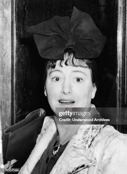 Writer and humorist Dorothy Parker as she arrives in New York from Europe, October 21, 1937.