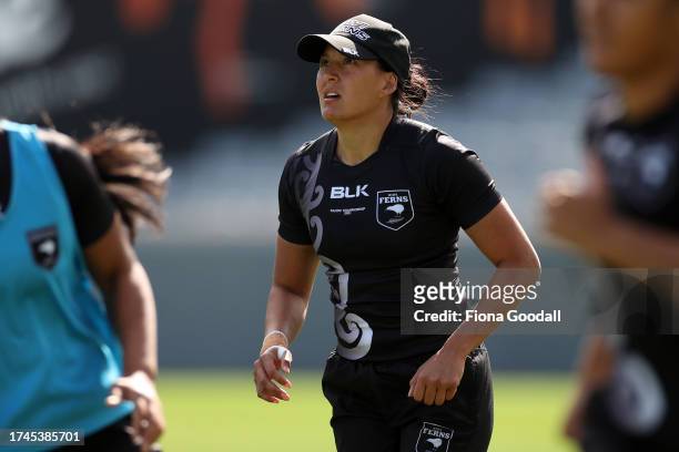 Tyla Nathan-Wong of the Kiwi Ferns warms up during a New Zealand Kiwis training session at Eden Park on October 20, 2023 in Auckland, New Zealand.