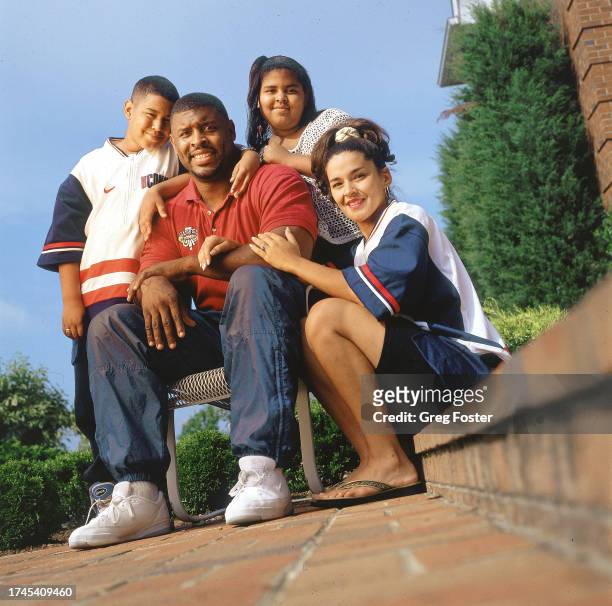 Family Portrait of Green Bay Packers Reggie White with son Jeremy, daughter Jecolia, and wife Sara at there home. Knoxville, TN 6/20/1996 CREDIT:...