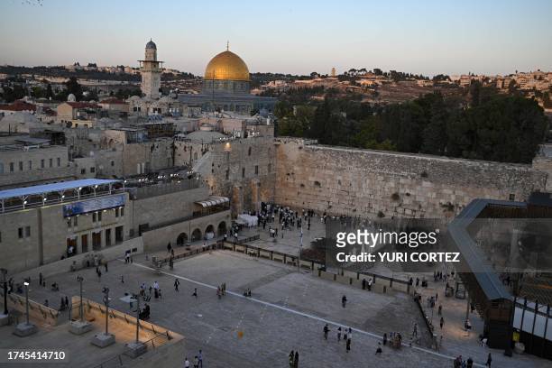 This picture shows the Western Wall plaza withe the Dome of the Rock mosque in the background, in Jerusalem on October 25, 2023.