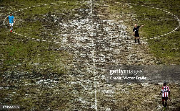 An elevated general view of the pitch during the Barclays Asia Trophy Final match between Manchester City and Sunderland at Hong Kong Stadium on July...