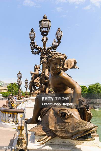 pont alexandre iii, paris, france - expensive statue stock-fotos und bilder