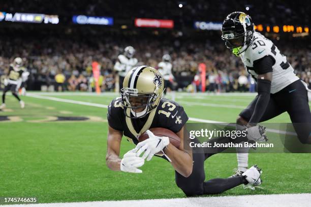 Michael Thomas of the New Orleans Saints catches a 17-yard touchdown pass against Montaric Brown of the Jacksonville Jaguars during the fourth...