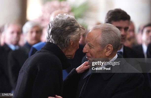 Carlo Azeglio Ciampi , the Italian President of the Italian Republic, kisses Marella Agnelli , the wife of Fiat honorary chairman, Giovanni Agnelli,...