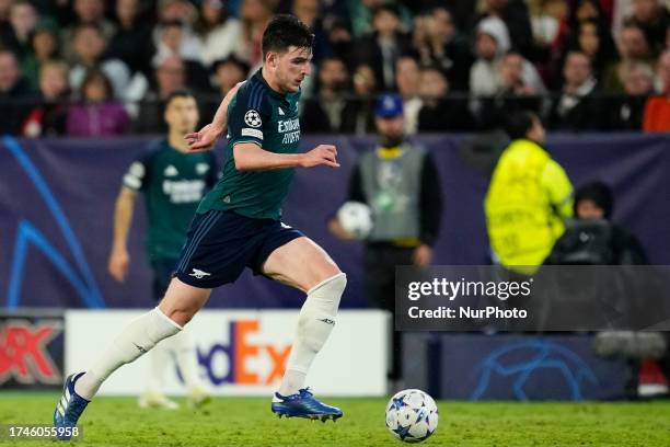 Declan Rice Defensive Midfield of Arsenal and England runs with the ball during the UEFA Champions League match between Sevilla FC and Arsenal FC at...