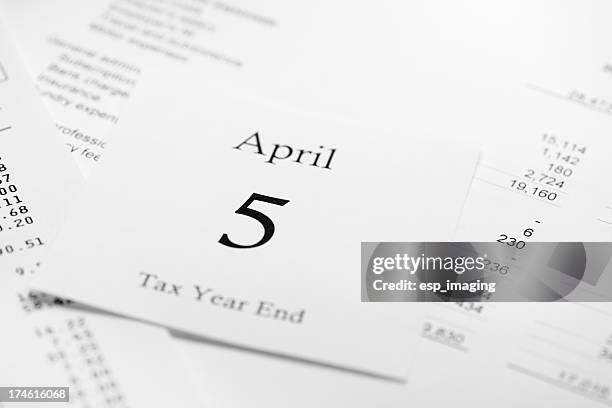 april 5th tax accounting year end - tax preparation stock pictures, royalty-free photos & images