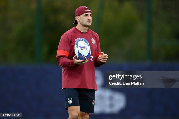Jonny May of England looks on during the Captain's Run at Institut National du Sport on October 20, 2023 in Paris, France.
