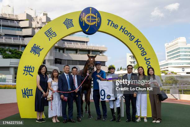 Li Kin Wai 1,612 Francis Wai Stock Photos, High-Res Pictures, and Images - Getty ...