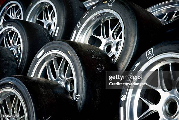 racing tyres on alloy - stevedangers stock pictures, royalty-free photos & images