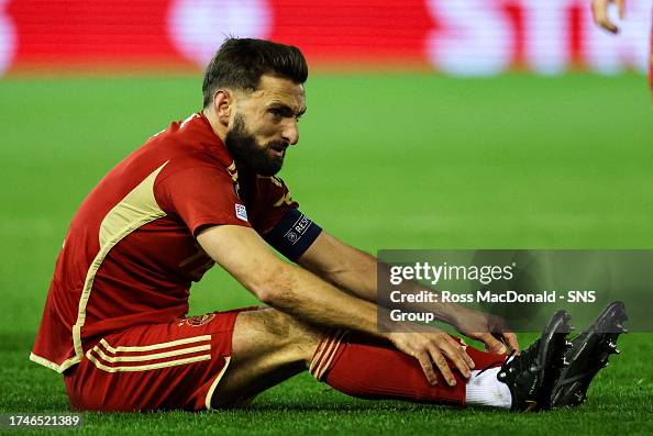Shinnie Aberdeen's Graeme Shinnie looks dejected during a UEFA Europa... News ...