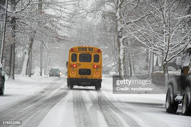 Snow Day Bus Rider Snowy School Bus Photos and Premium High Res Pictures - Getty Images