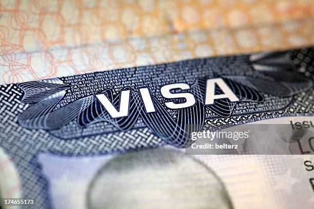 nosotros visa - emigración-e-inmigración fotografías e imágenes de stock