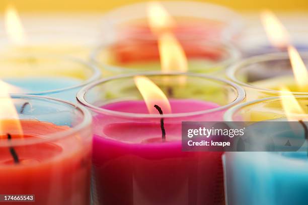 duftkerzen - scented candle stock-fotos und bilder