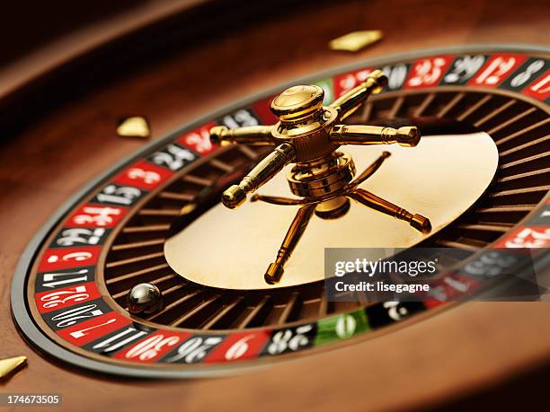 roulette wheel - roulette stock-fotos und bilder