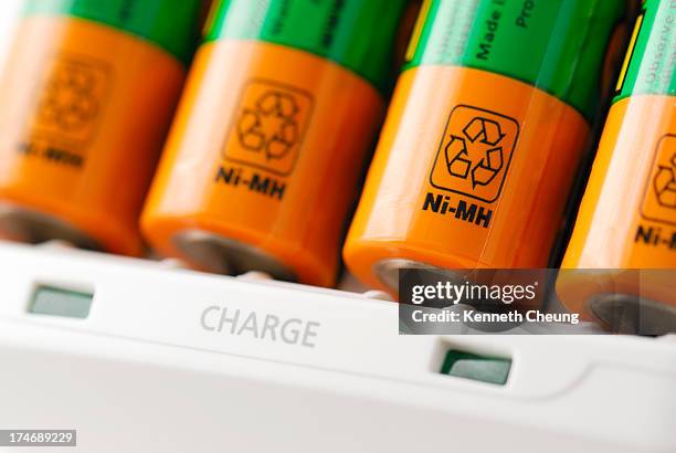 baterias nimh recarregáveis gancho para - pilha recarregável imagens e fotografias de stock