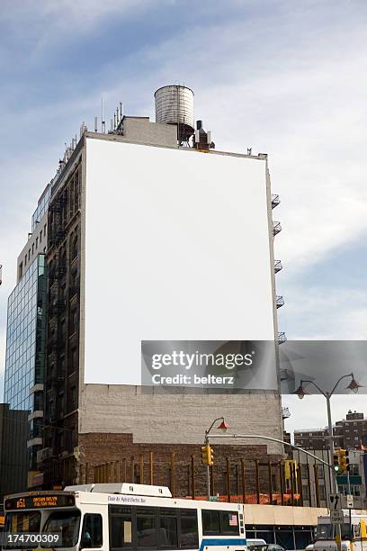 big billboard - bus advertising stockfoto's en -beelden