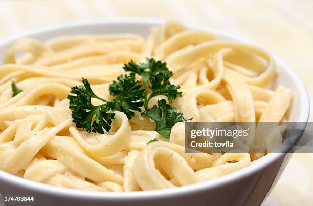 fettucine alfredo - fettuccine bildbanksfoton och bilder