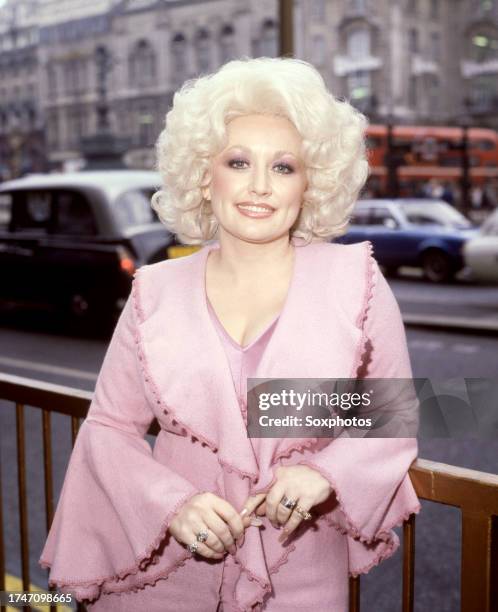 American Country and Western singer Dolly Parton, poses for a portrait in London, England, November 1, 1978.