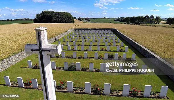 An picture taken on July 28,2013 shows tombs at the World War I British Of Bertenacre military cimetary in Fletre, northern France AFP PHOTO PHILIPPE...